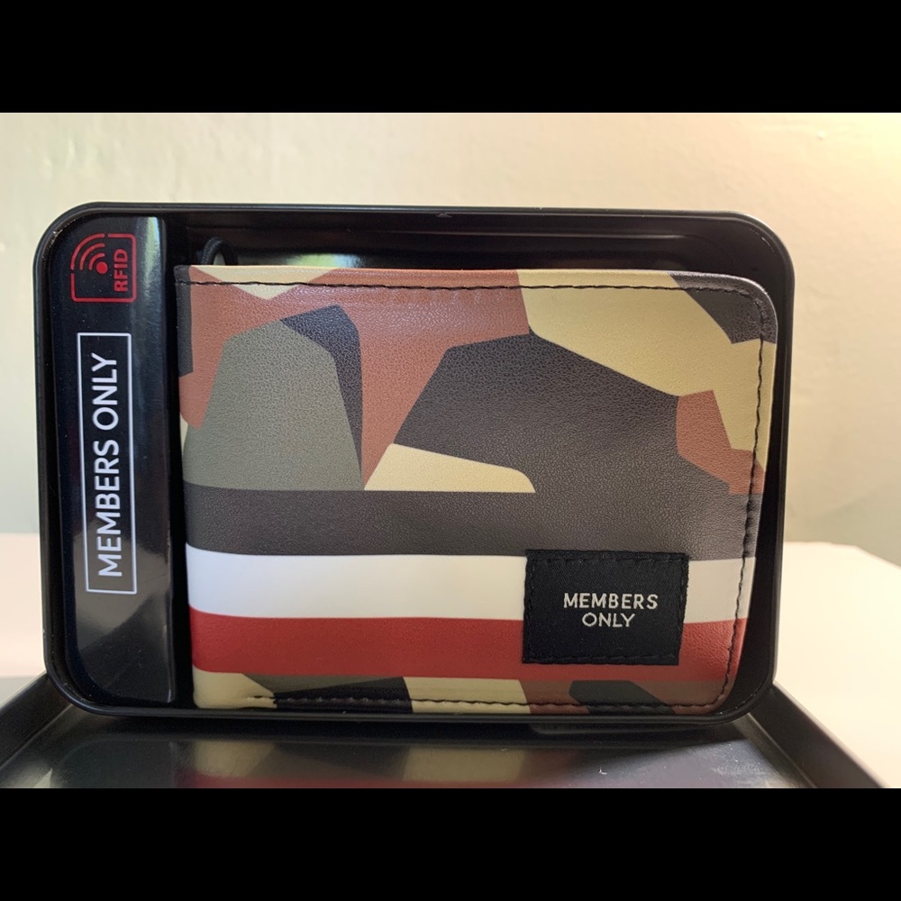 Members only Wallet - Picture 2 of 5